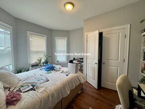 38 Crescent Ave, Unit 1 in Boston, MA - Building Photo - Building Photo