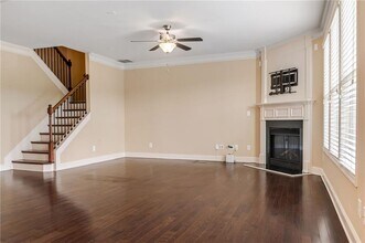 3186 Willow Leaf Dr in Suwanee, GA - Foto de edificio - Building Photo
