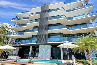 141 Isle of Venice Dr in Fort Lauderdale, FL - Building Photo - Building Photo