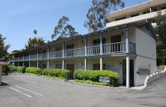 1214 Coast Village Rd in Santa Barbara, CA - Foto de edificio - Building Photo