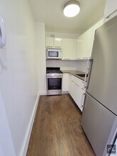 EAST 63 STREET, Unit 4N in New York, NY - Building Photo - Building Photo