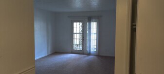 325 Wymore Rd in Altamonte Springs, FL - Building Photo