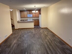 10824 Kingsfield Ln in Woodbury, MN - Building Photo - Building Photo