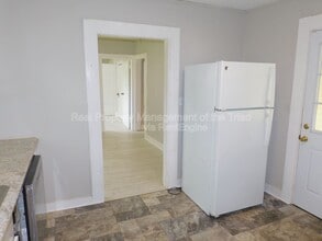 1217 Pearson Pl in High Point, NC - Building Photo - Building Photo