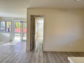 110 Montoya Dr in Branford, CT - Building Photo - Building Photo