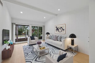 Hale Nani in Neptune Beach, FL - Building Photo