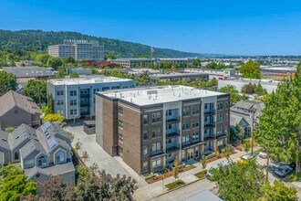 The Vaughn in Portland, OR - Building Photo - Building Photo