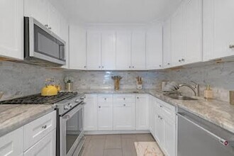 1 Columbus Pl in Cliffside Park, NJ - Building Photo - Building Photo