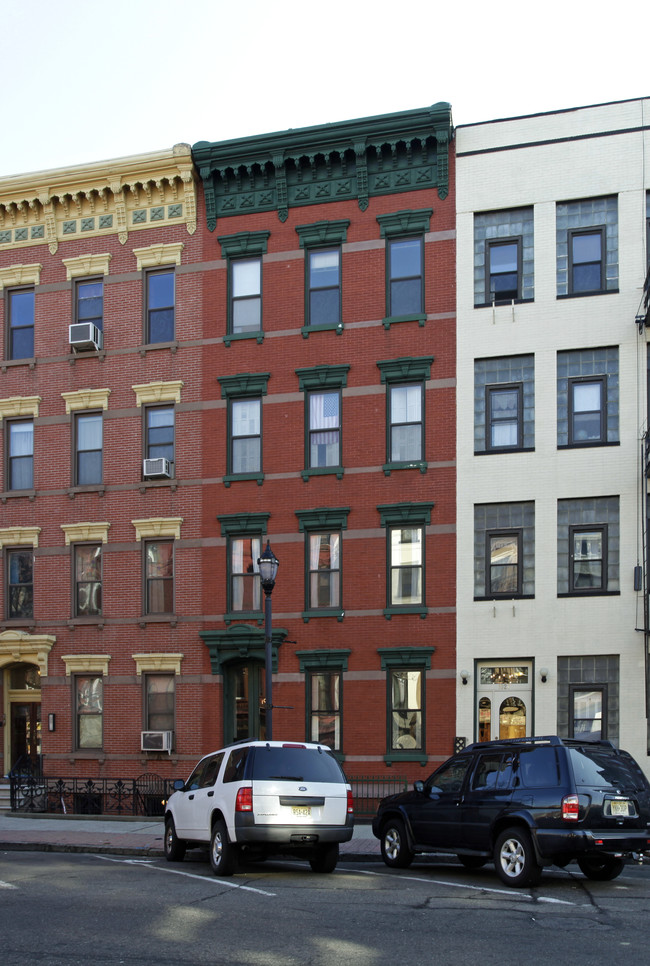 1029 Washington St in Hoboken, NJ - Building Photo - Building Photo