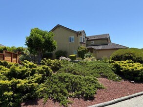 666 Belvedere Dr in Benicia, CA - Building Photo - Building Photo