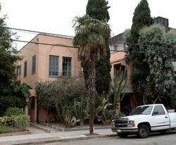 2106 E Bermuda St in Long Beach, CA - Building Photo