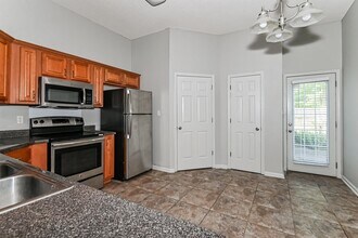6967 Parkbrook Ln in Cordova, TN - Building Photo - Building Photo