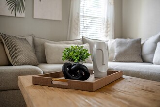 412 N Hampton Dr in Davenport, FL - Building Photo - Building Photo