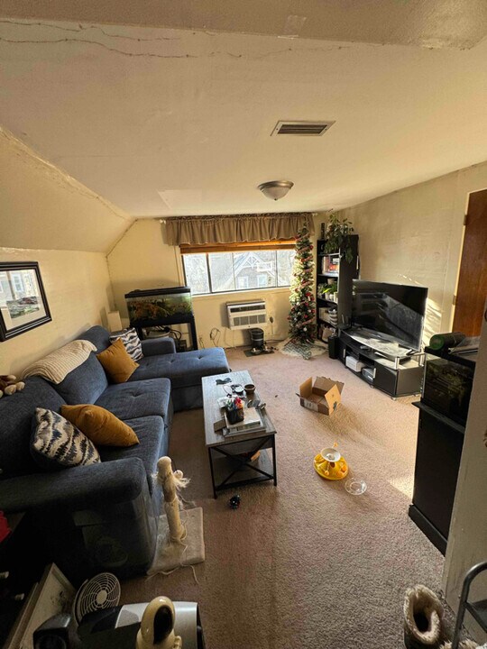 15 Lee St-Unit -3 in Worcester, MA - Building Photo