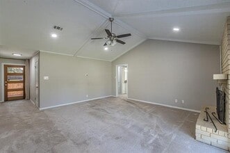 311 Hedgerow Ln in Lewisville, TX - Building Photo - Building Photo