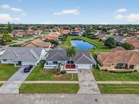 6043 Sunberry Cir in Boynton Beach, FL - Building Photo
