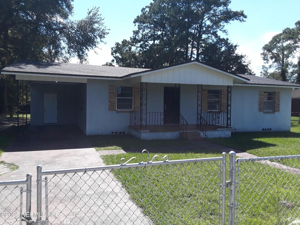 7930 Tarling Ave in Jacksonville, FL - Building Photo