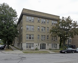 1303 Cass Apartments