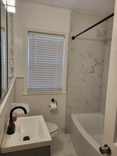 3586 Walnut Grove Rd in Memphis, TN - Building Photo - Building Photo