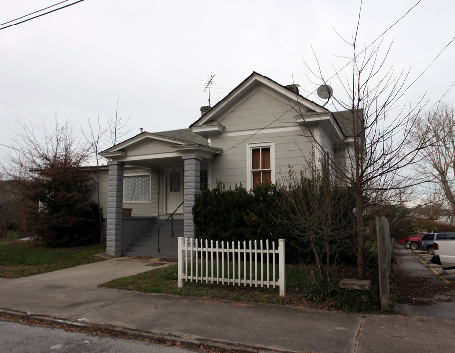 222 King St in Brevard, NC - Building Photo