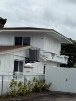 730 Curtiss Dr in Opa Locka, FL - Building Photo