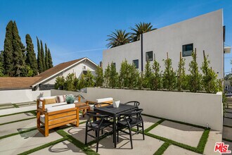 2003 Bellevue Ave in Los Angeles, CA - Building Photo - Building Photo