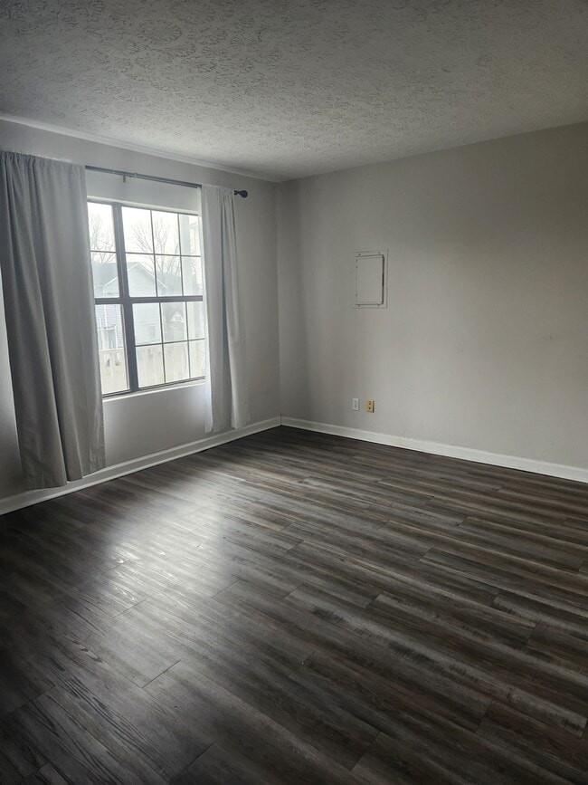 property at 3109 Wildwood Dr