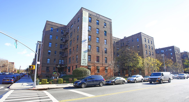 Flatbush Gardens in Brooklyn, NY - Building Photo - Building Photo