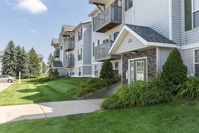 Brookmeadow Apartments in Grandville, MI - Building Photo - Building Photo