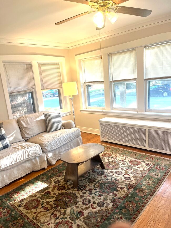 1115 S Oak Park Ave, Unit 1115 S. Oak Park