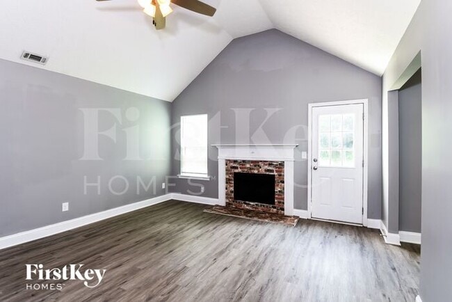 5488 Latham Manor Dr in Gainesville, GA - Building Photo - Building Photo