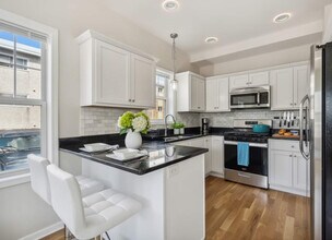 2808 Colfax Ave South in Minneapolis, MN - Building Photo - Building Photo