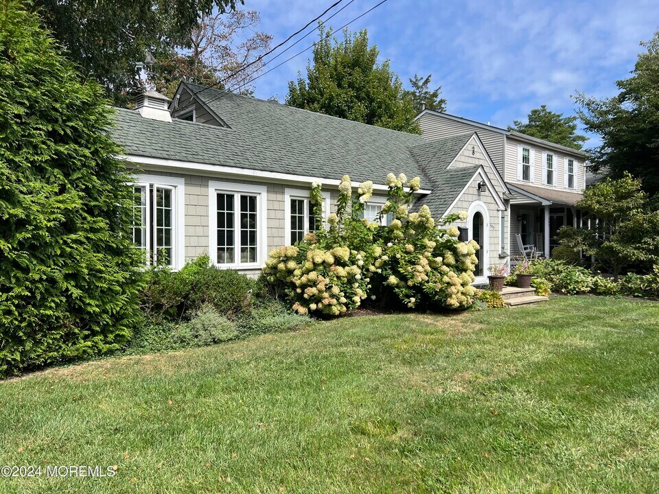 505 Leslie Ave in Brielle, NJ - Building Photo