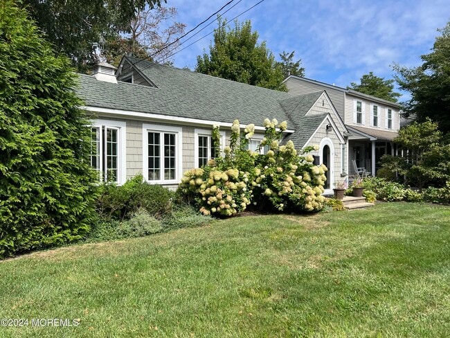 property at 505 Leslie Ave