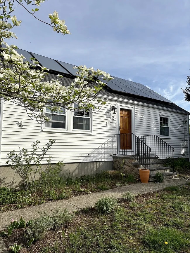 9 Larkin Ln in Salem, MA - Building Photo - Building Photo