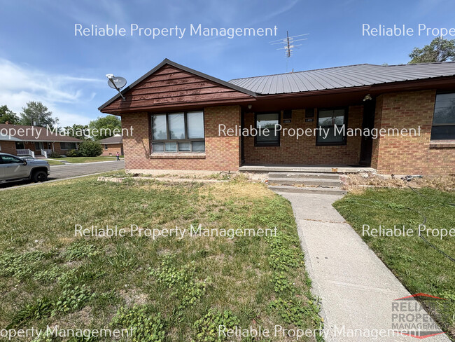 1051 Russett St, Unit 1051