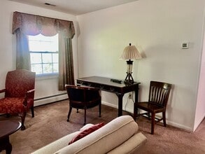 75 Plumtree Ln in Willingboro, NJ - Building Photo - Building Photo