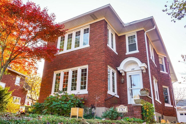 property at 1747 Harvard Dr