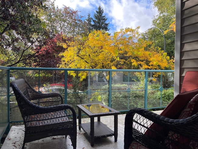 735 W 15th Ave in Vancouver, BC - Building Photo - Building Photo