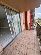 1465 NE 123rd St in Miami, FL - Building Photo - Building Photo