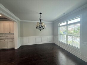 497 Ravenbrook Ln in Suwanee, GA - Building Photo - Building Photo