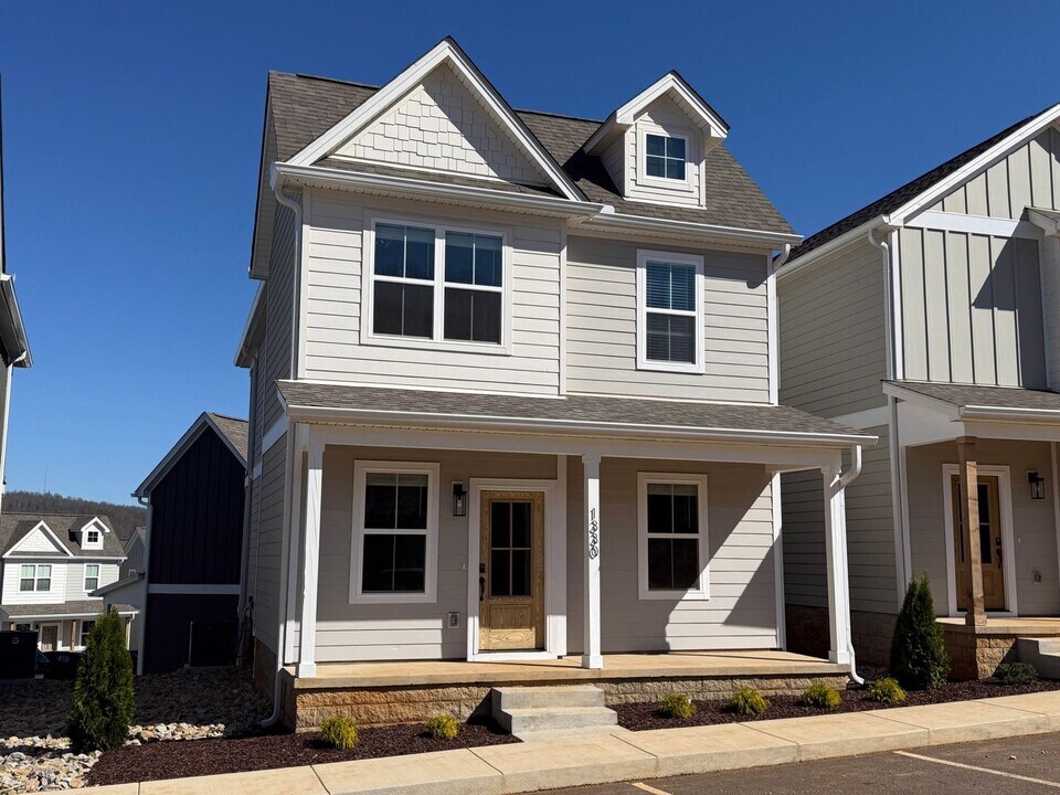 1330 Meridian St in Cookeville, TN - Building Photo