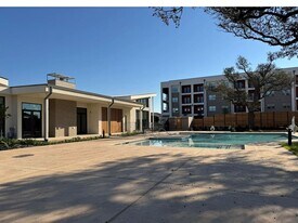 13023 Hema Dr, Unit 6207 in Austin, TX - Building Photo