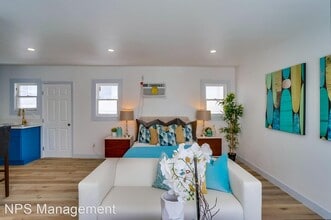 1208 Daisy Ave in Long Beach, CA - Building Photo - Building Photo