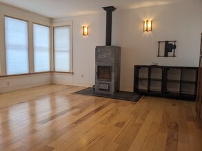 116 E Dickerson St in Bozeman, MT - Building Photo - Building Photo