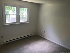 1981 CT-12 in Ledyard, CT - Building Photo - Building Photo
