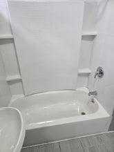 32 Bunker Ave in Brockton, MA - Foto de edificio - Building Photo