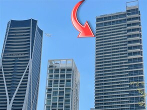 1100 Biscayne Blvd in Miami, FL - Building Photo - Building Photo