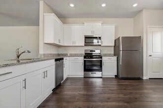 16422 Blossom Grv Dr in Conroe, TX - Building Photo - Building Photo