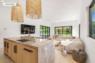 127 Greenleaf Ln in Sagaponack, NY - Building Photo - Building Photo